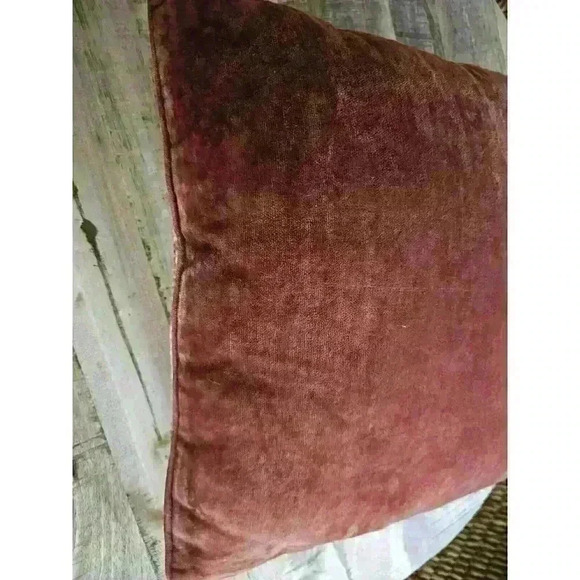 Vintage Needle Point Floral Pillow 17x17/ Velvet Backing Beautiful Colors - Picture 9 of 16